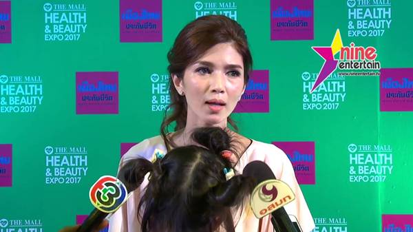 โบว์ แวนด้า โบว์ แวนด้า