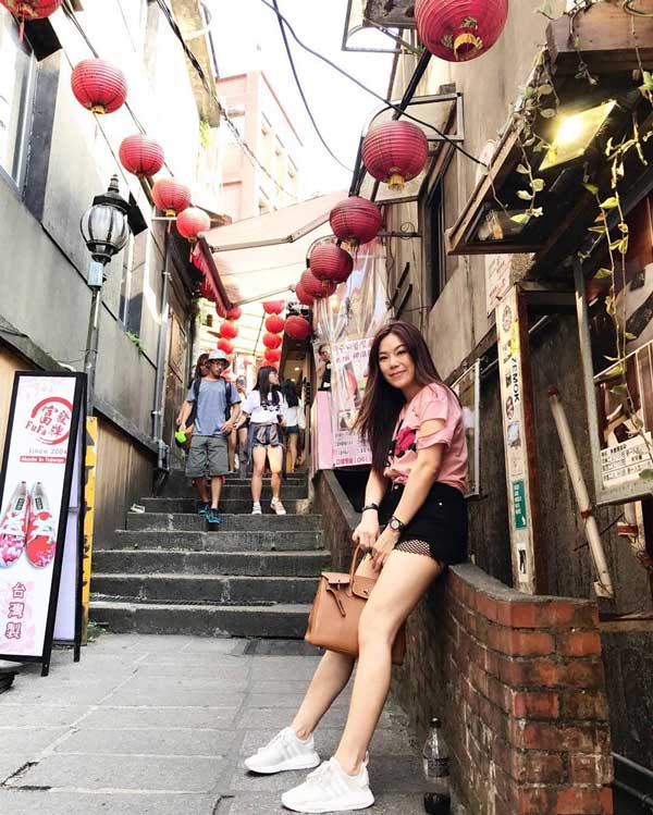 ไฮโซจิ๊บ เสาวนีย์ ไฮโซจิ๊บ เสาวนีย์