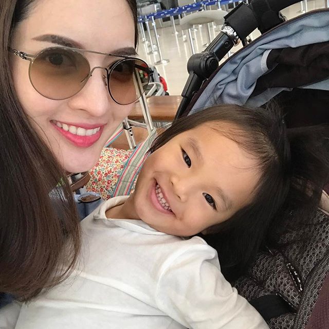 แอฟ ทักษอร ตอนเด็ก กับ น้องปีใหม่ แอฟ ทักษอร ตอนเด็ก กับ น้องปีใหม่