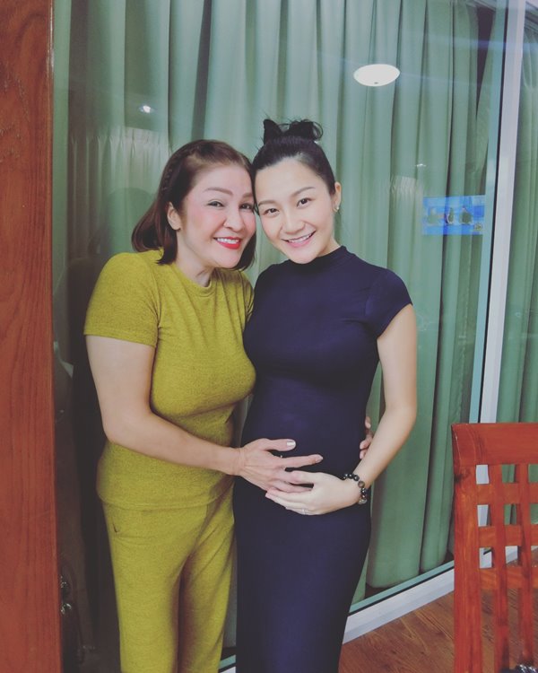 เอ็ม บุษราคัม เอ็ม บุษราคัม