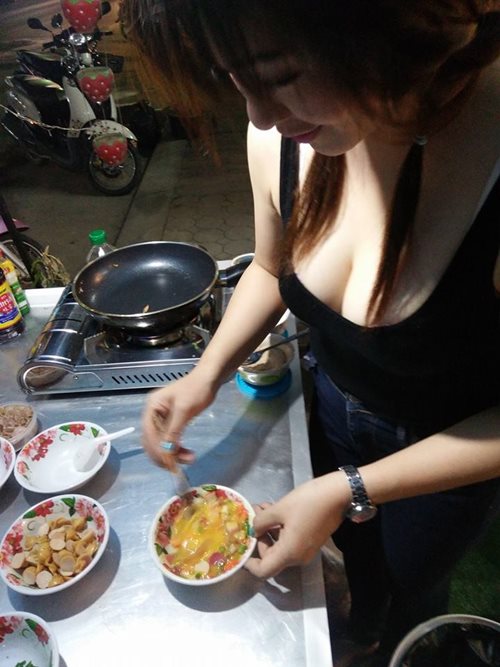 ไข่เจียวนมหก ไข่เจียวนมหก