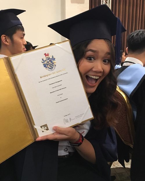 นก ฉัตรชัย นก สินจัย สุดปลื้ม ลูกสาว บอม ฑิชากร รับปริญญาแล้ว นก ฉัตรชัย นก สินจัย สุดปลื้ม ลูกสาว บอม ฑิชากร รับปริญญาแล้ว