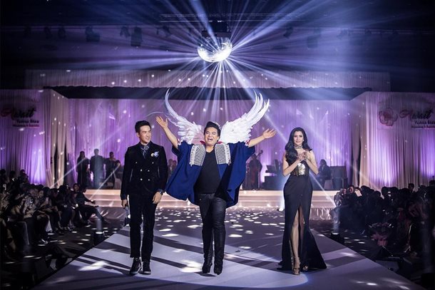 A wait Fasion Show A wait Fasion Show