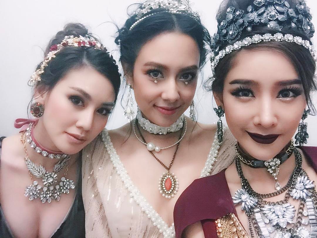 A wait Fasion Show A wait Fasion Show