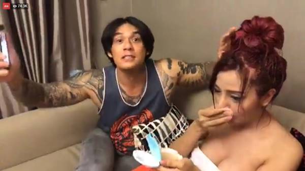 นิกกี้ พิ้ม นิกกี้ พิ้ม