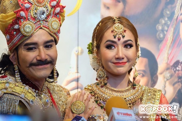 แป้ง พรภัสร์ชนก - เอ ไชยา มิตรชัย แป้ง พรภัสร์ชนก - เอ ไชยา มิตรชัย