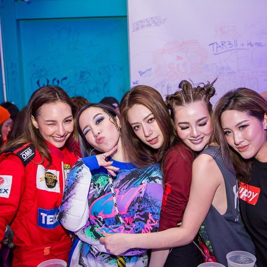 ปาร์ตี้วันเกิด พลอย หอวัง ปาร์ตี้วันเกิด พลอย หอวัง