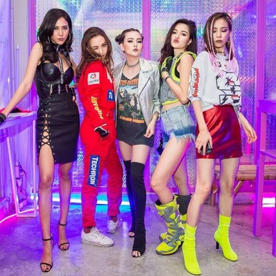 ปาร์ตี้วันเกิด พลอย หอวัง ปาร์ตี้วันเกิด พลอย หอวัง