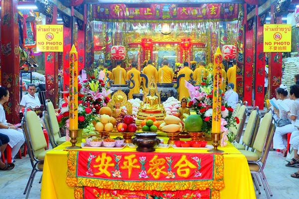 ไหว้พระตรุษจีน ไหว้พระตรุษจีน