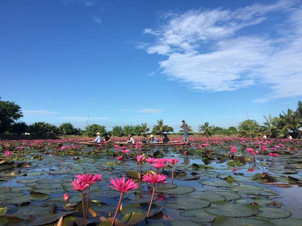 ลอยกระทง 2560 ลอยกระทง 2560