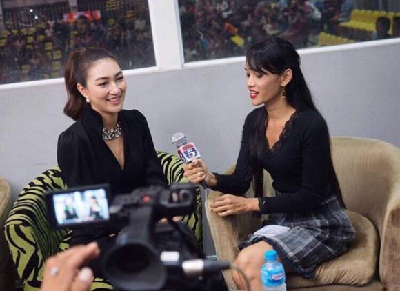 แพนเค้ก เขมนิจ แพนเค้ก เขมนิจ