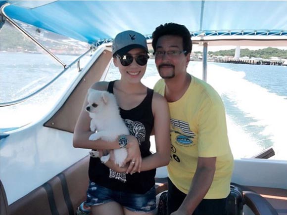 โอลิเวอร์ บีเวอร์ หย่า ยี่หวา โอลิเวอร์ บีเวอร์ หย่า ยี่หวา