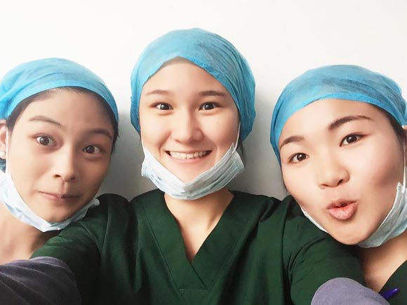 น้องเจอาร์ ลูกสาว ผัดไท น้องเจอาร์ ลูกสาว ผัดไท