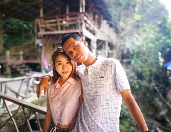 หนึ่ง จักรวาร หนึ่ง จักรวาร