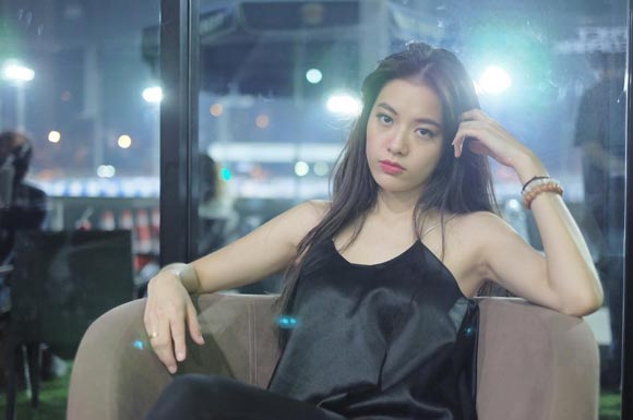 ปลื้ม หงษ์หยก ปลื้ม หงษ์หยก