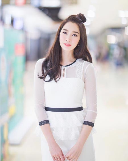 ฐิสา วริฏฐิสา มิกค์ ทองระย้า ฐิสา วริฏฐิสา มิกค์ ทองระย้า