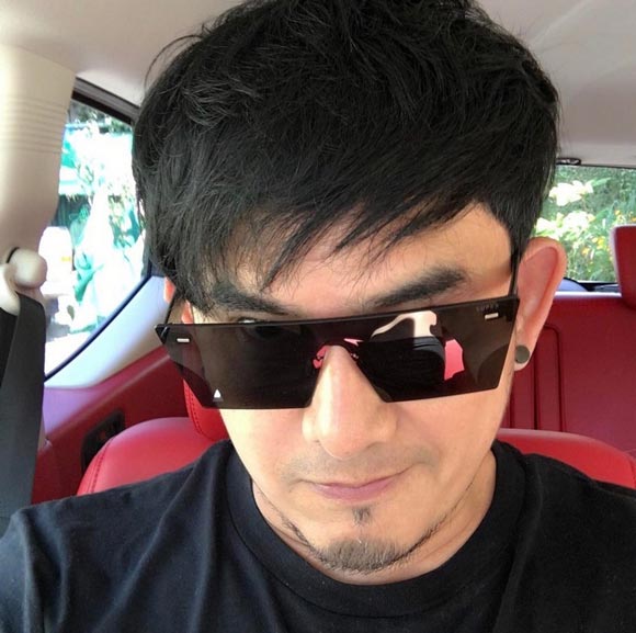 พชร์ อานนท์ พชร์ อานนท์