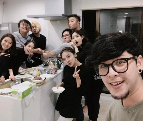 ทอม Room39 ฟิล์ม วณิชยา ทอม Room39 ฟิล์ม วณิชยา