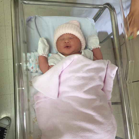 น้องพราวด์ ลูกสาว วุตม์ สุรินทร น้องพราวด์ ลูกสาว วุตม์ สุรินทร