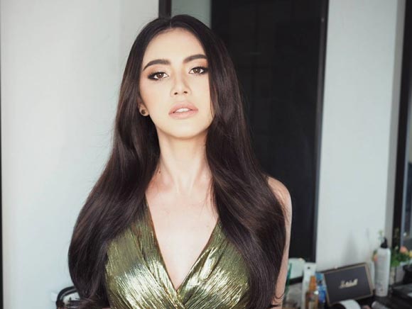 ใหม่ ดาวิกา ใหม่ ดาวิกา