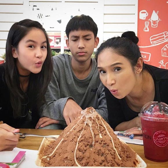 นุ่น ดารัณ นุ่น ดารัณ