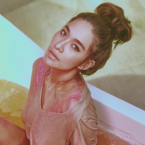 พลอย เฌอมาลย์ พลอย เฌอมาลย์