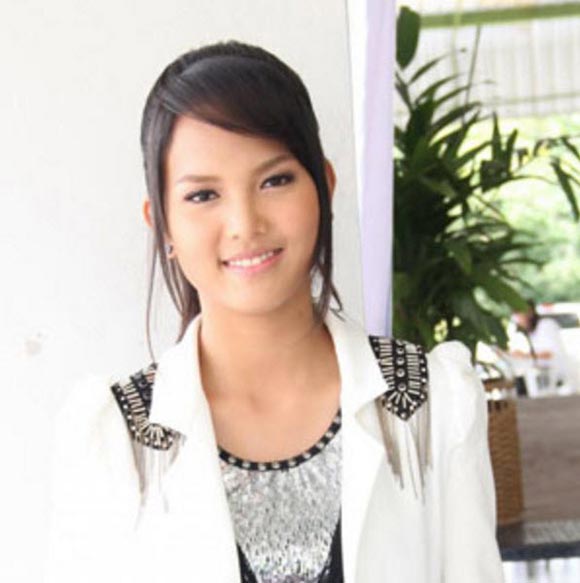 เอิ้นขวัญ วรัญญา เอิ้นขวัญ วรัญญา