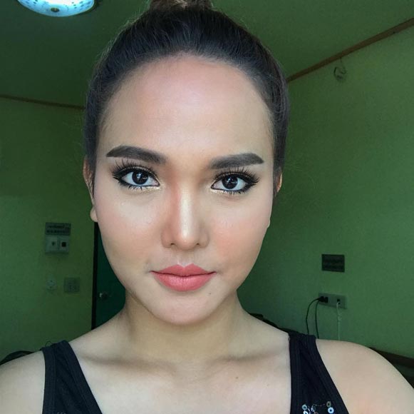 เอิ้นขวัญ วรัญญา เอิ้นขวัญ วรัญญา