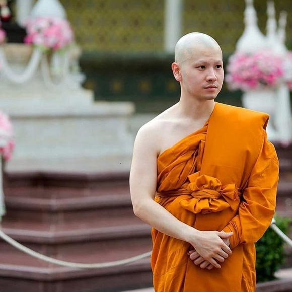 ก้อง Hive salon ก้อง Hive salon