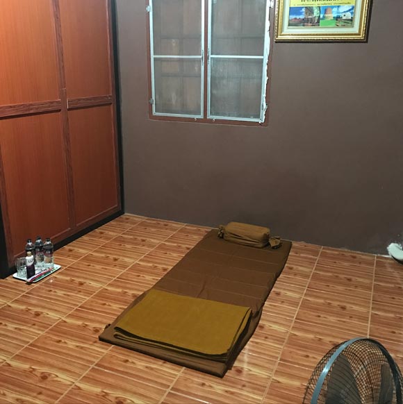 ก้อง Hive salon ก้อง Hive salon