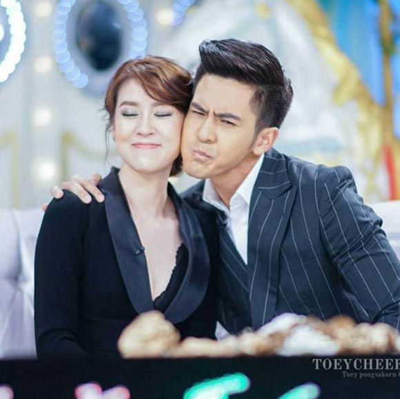 เต้ย เชียร์ เต้ย เชียร์