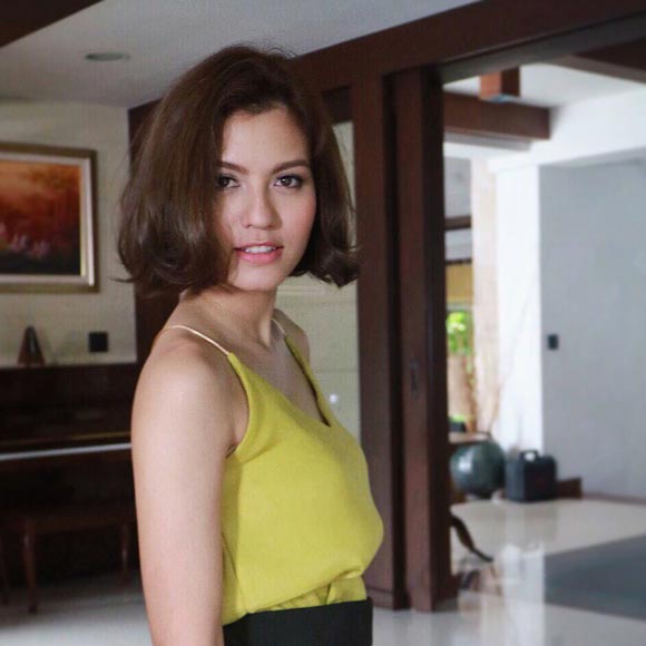 เอ๋ มณีรัตน์ เอ๋ มณีรัตน์