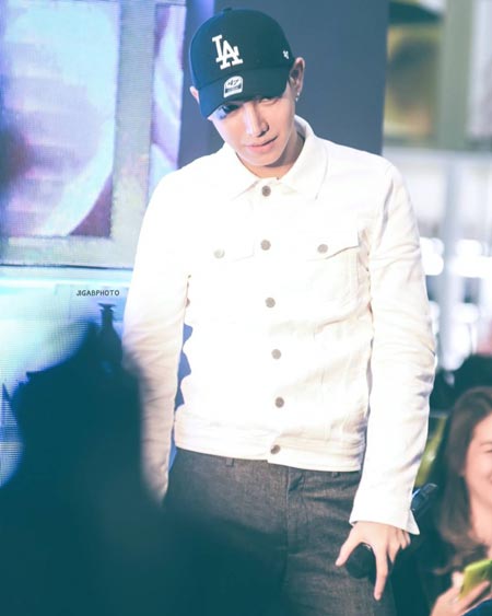 เป๊ก ผลิตโชค เป๊ก ผลิตโชค