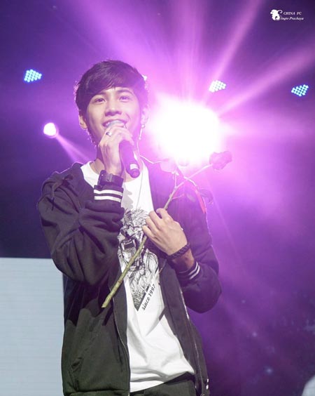 แฟนคลับซื้อ ดวงดาว ให้ สิงโต ปราชญา แฟนคลับซื้อ ดวงดาว ให้ สิงโต ปราชญา