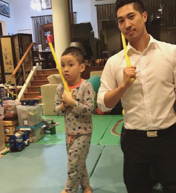 ไฮโซบิ๊ก ธนพนธ์ เบญจรงคกุล ไฮโซบิ๊ก ธนพนธ์ เบญจรงคกุล