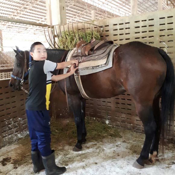 น้องปราบ ลูกชาย สู่ขวัญ บูลกุล น้องปราบ ลูกชาย สู่ขวัญ บูลกุล