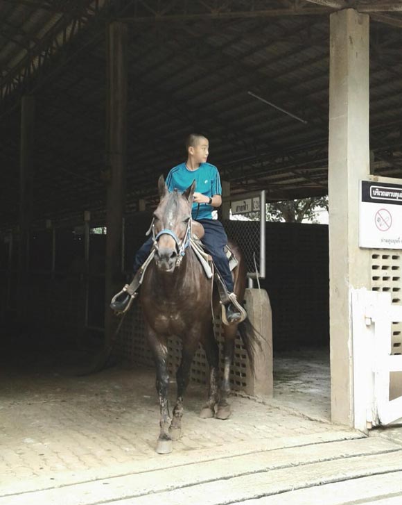 น้องปราบ ลูกชาย สู่ขวัญ บูลกุล น้องปราบ ลูกชาย สู่ขวัญ บูลกุล