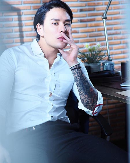 แทค ภรัณยู แทค ภรัณยู