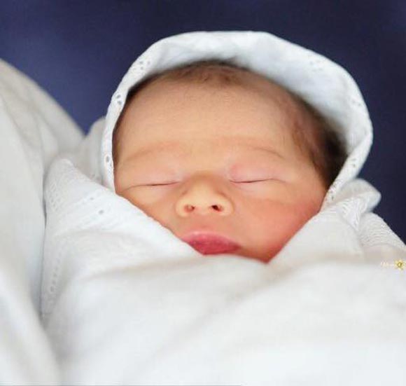 น้องสายฟ้า น้องพายุ ลูกชมพู่ อารยา น้องสายฟ้า น้องพายุ ลูกชมพู่ อารยา