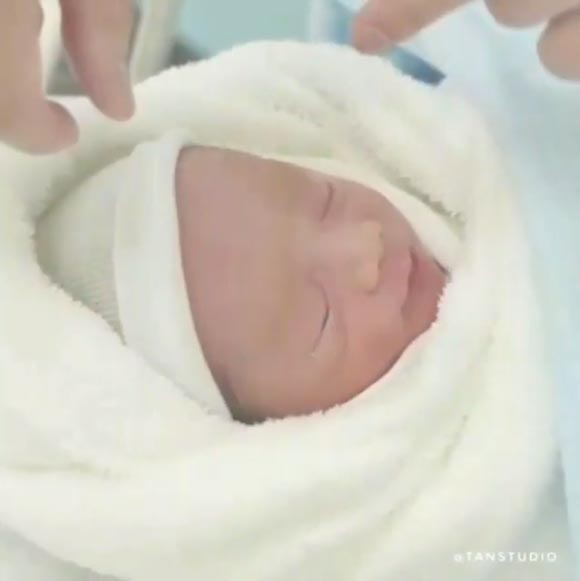 น้องสายฟ้า น้องพายุ ลูกชมพู่ อารยา น้องสายฟ้า น้องพายุ ลูกชมพู่ อารยา