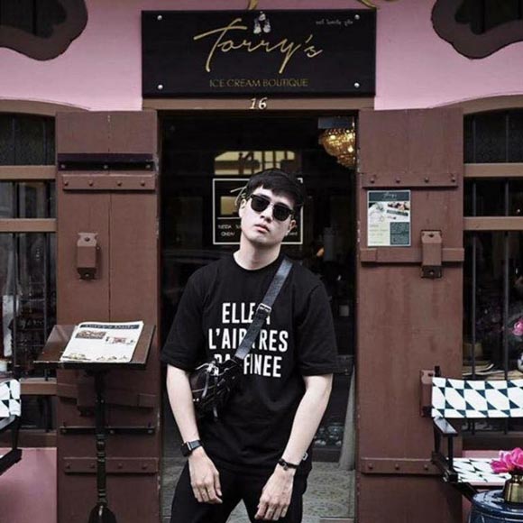 ไฮโซภูมิ แฟน อ๊อฟ ปองศักดิ์ ไฮโซภูมิ แฟน อ๊อฟ ปองศักดิ์