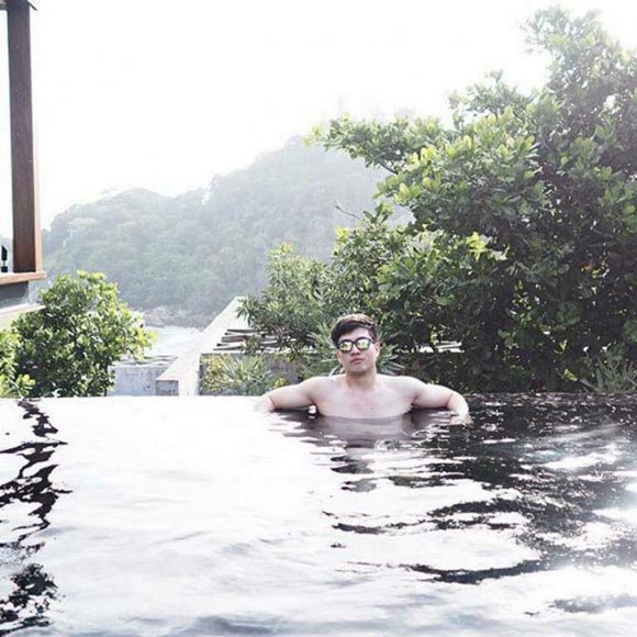 ไฮโซภูมิ แฟน อ๊อฟ ปองศักดิ์ ไฮโซภูมิ แฟน อ๊อฟ ปองศักดิ์