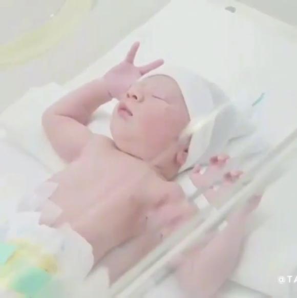 น้องสายฟ้า น้องพายุ ลูกชมพู่ อารยา น้องสายฟ้า น้องพายุ ลูกชมพู่ อารยา