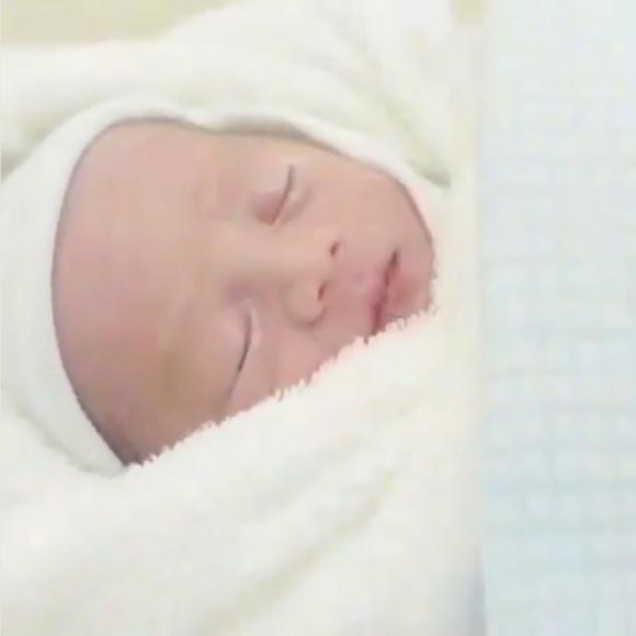 น้องสายฟ้า น้องพายุ ลูกชมพู่ อารยา น้องสายฟ้า น้องพายุ ลูกชมพู่ อารยา