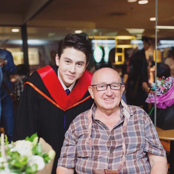 กวิน ดูวาล กวิน ดูวาล