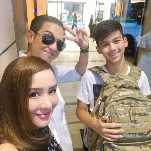 นิโคล ศรราม นิโคล ศรราม