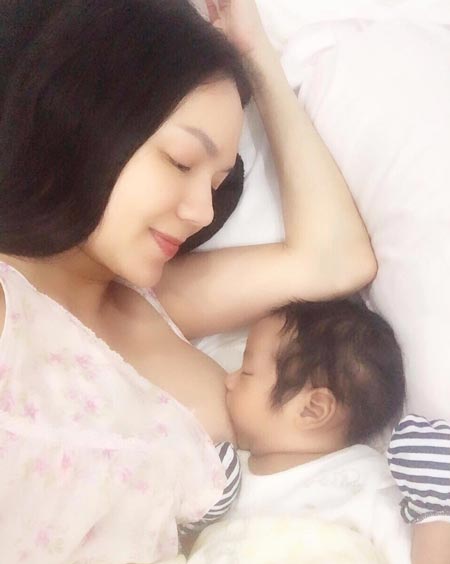 อ๋อม สกาวใจ อ๋อม สกาวใจ