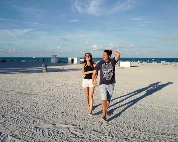 พลอย ชิดจันทร์ พลอย ชิดจันทร์