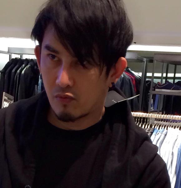 พชร์ อานนท์ พชร์ อานนท์