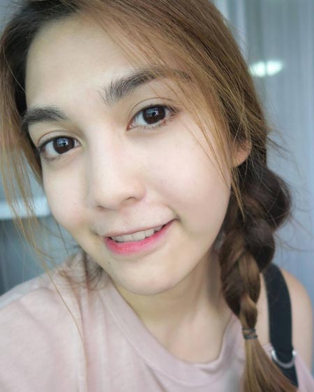 พั้นช์ วรกาญจน์ พั้นช์ วรกาญจน์